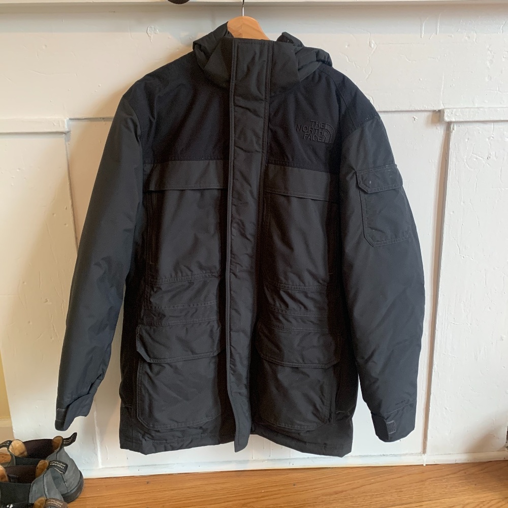 North Face McMurdo Parka (M)